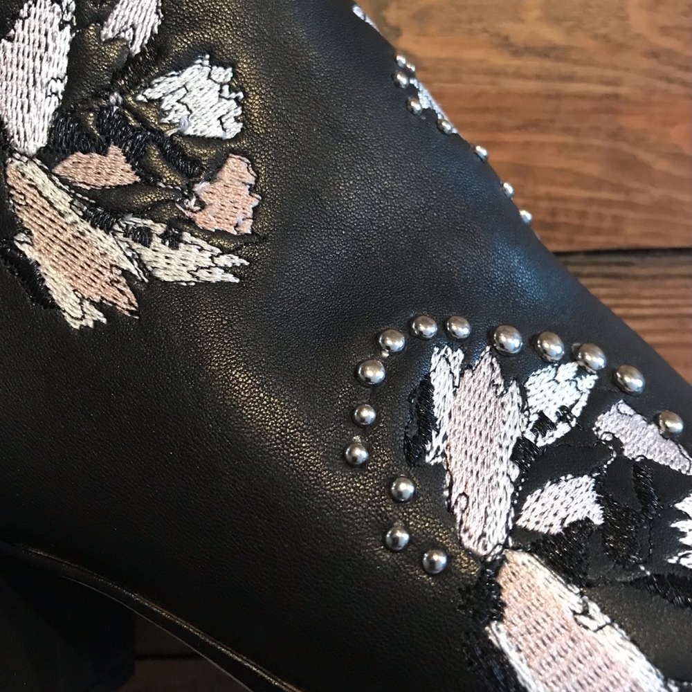 Closeout▪️Dolce Vita Mollie Embellished Booties - Picture 7 of 11
